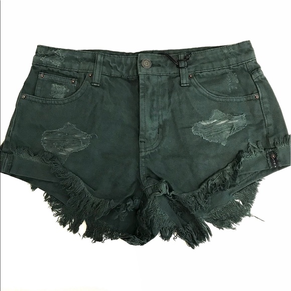 🆕Emerald Frayed Shorts - Picture 2 of 7